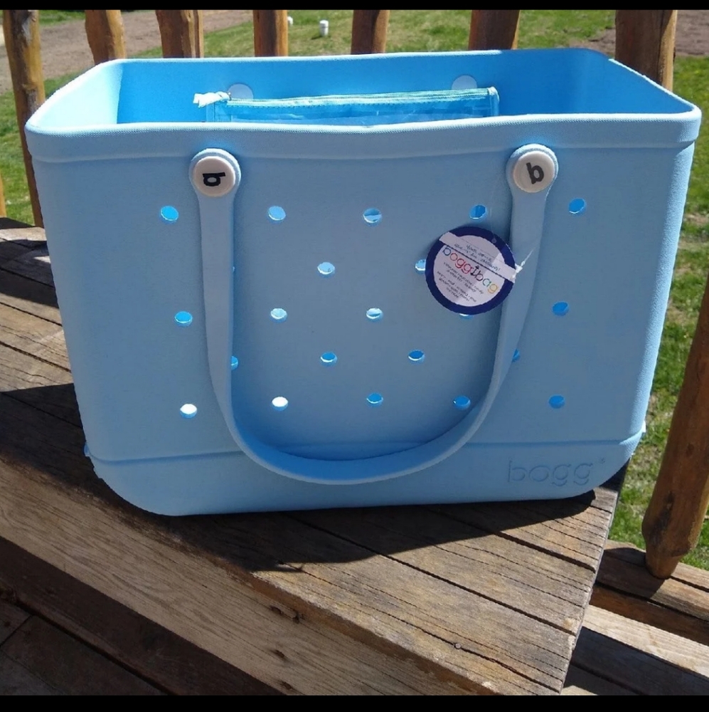 Large BOGG bag! NWT!! Carolina Blue! RARE!